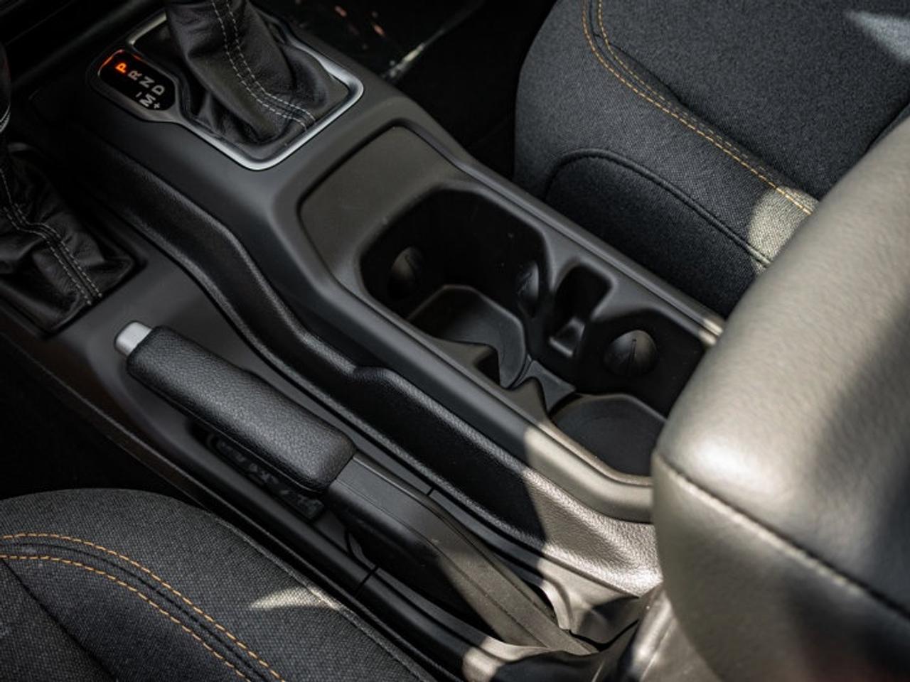 2026 Jeep Wrangler SPORT Photo