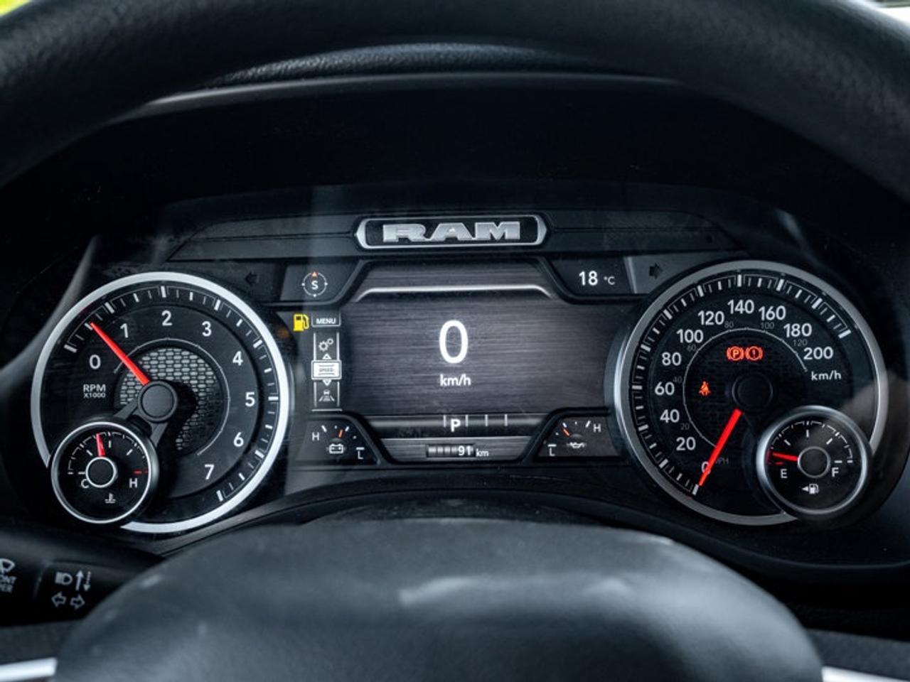 2026 RAM 1500 Express Photo3