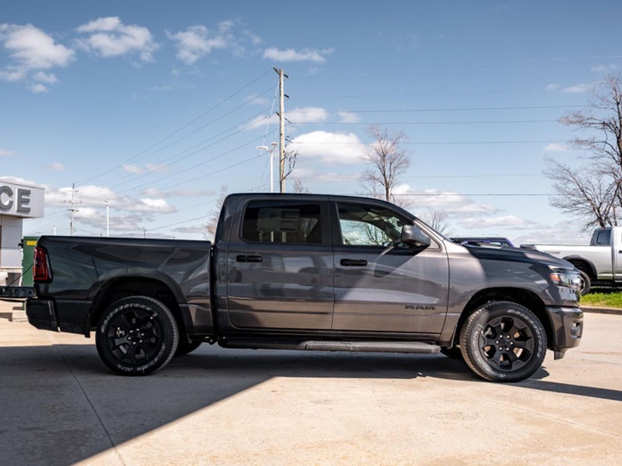 2026 RAM 1500 Express Photo