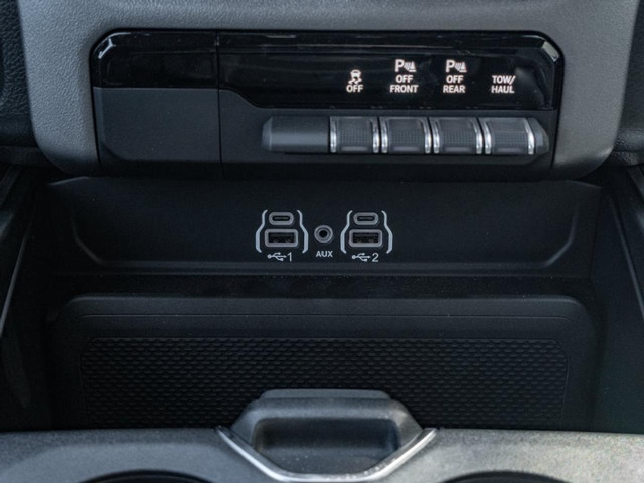 2026 RAM 1500 Express Photo