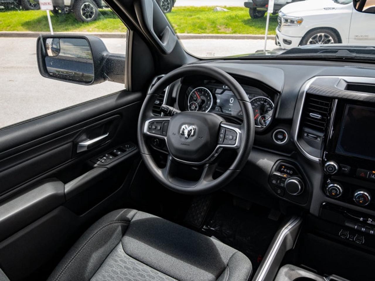 2026 RAM 1500 Express Photo