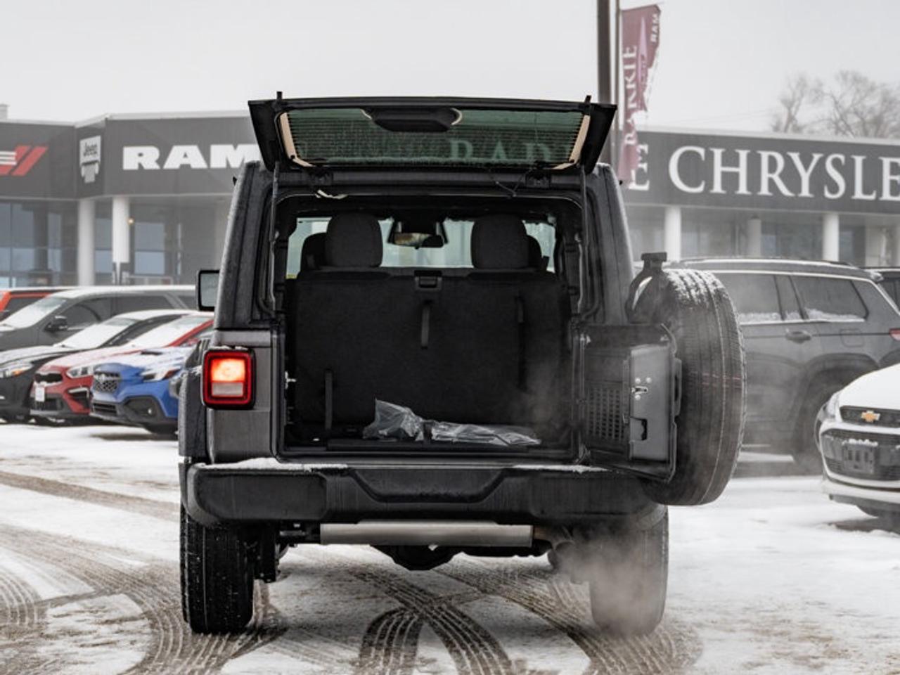 2026 Jeep Wrangler Sport S Photo