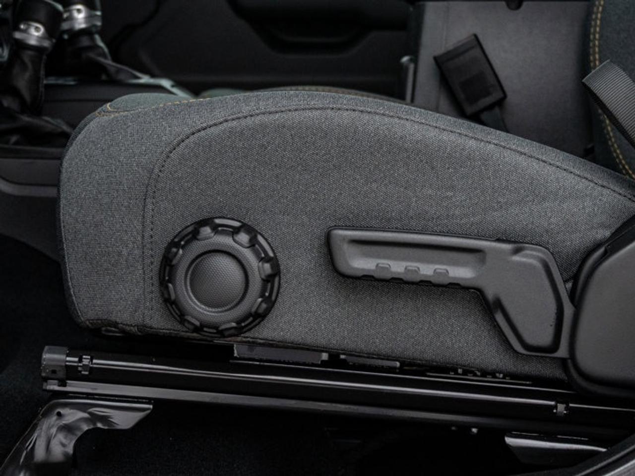 2026 Jeep Wrangler Sport S Photo