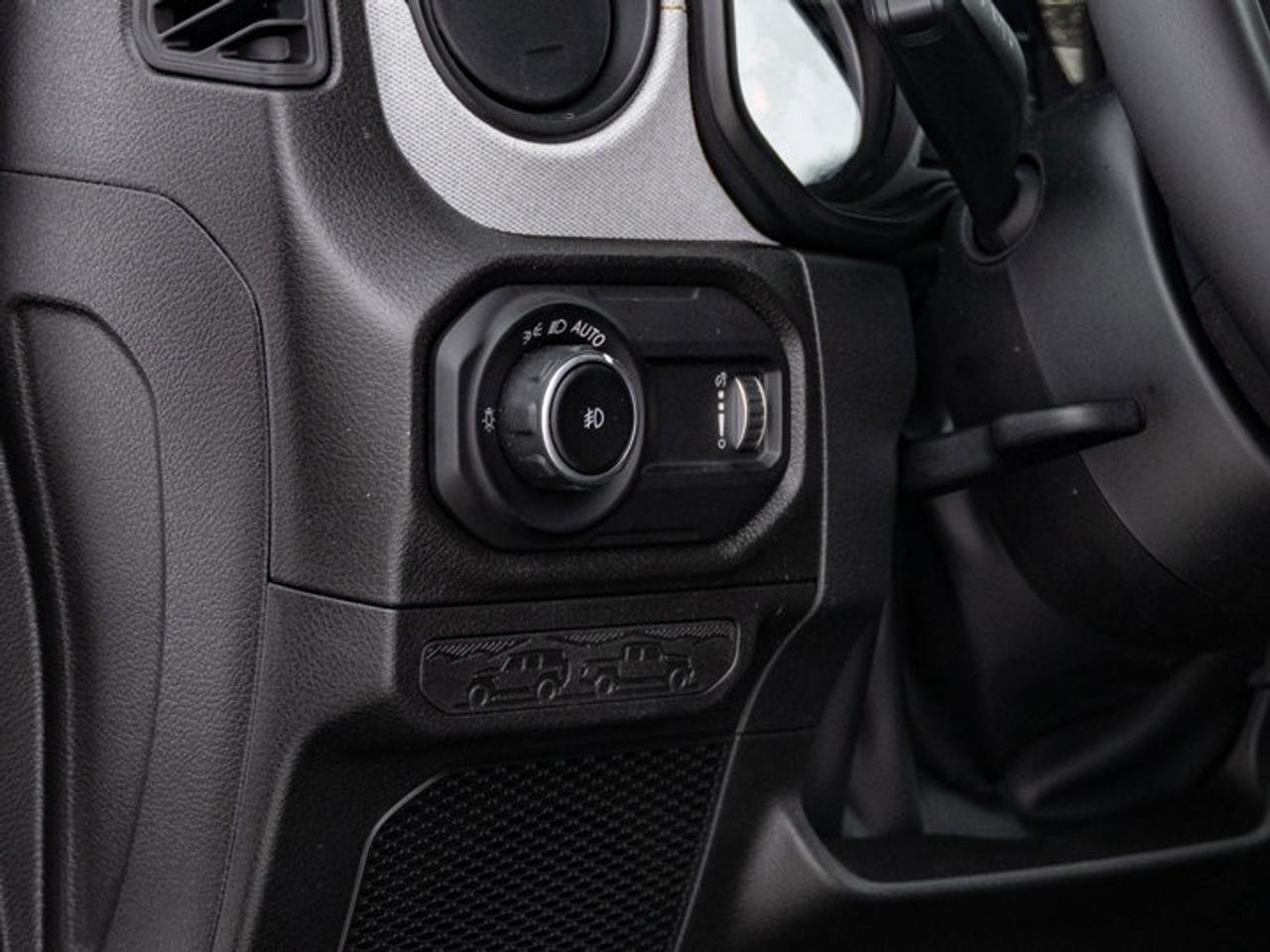 2026 Jeep Wrangler Sport S Photo