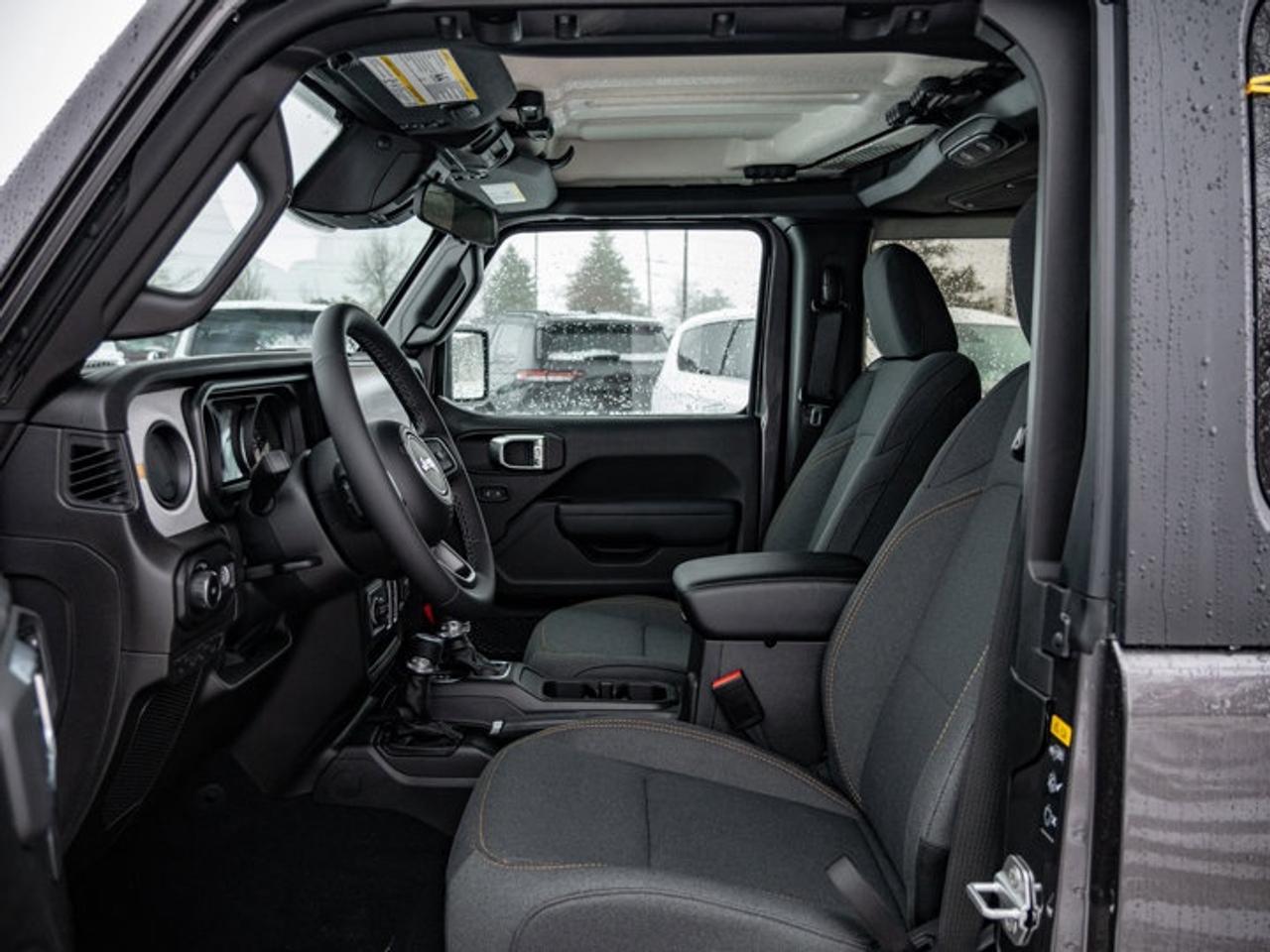 2026 Jeep Wrangler Sport S Photo