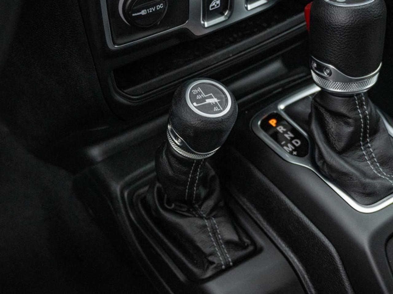 2026 Jeep Wrangler Sport S Photo