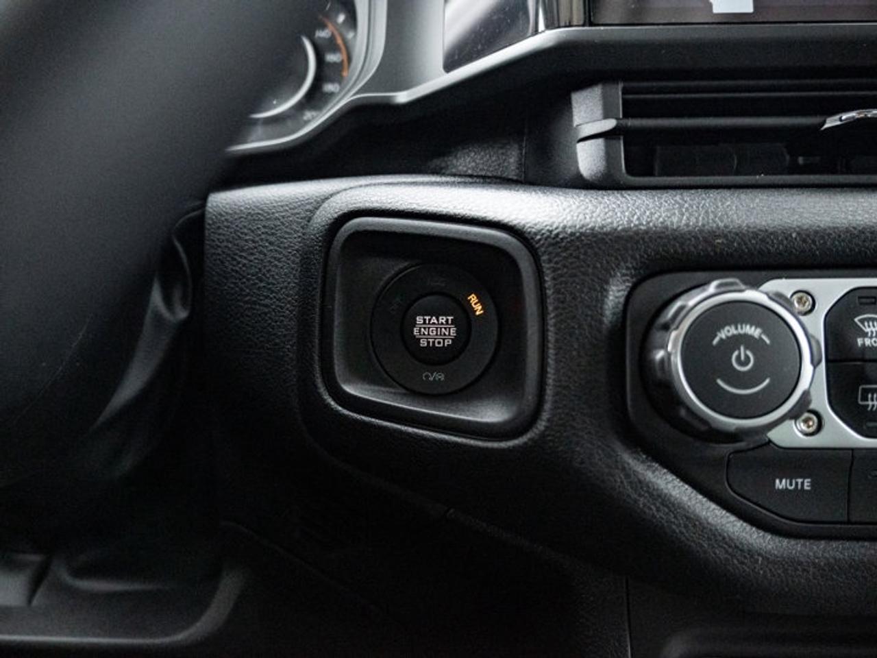 2026 Jeep Wrangler Sport S Photo