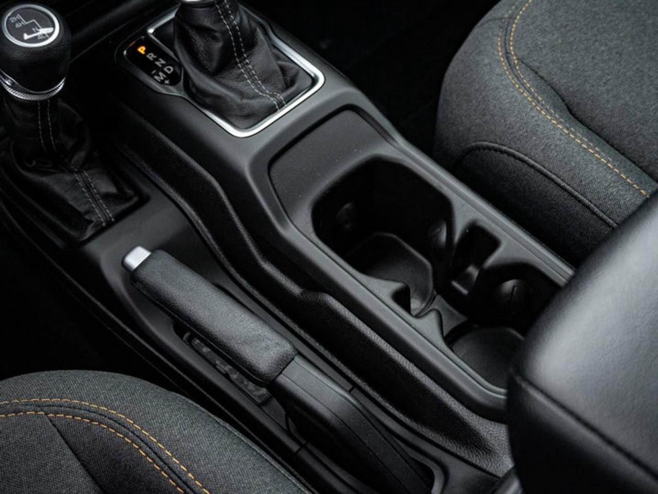 2026 Jeep Wrangler Sport S Photo