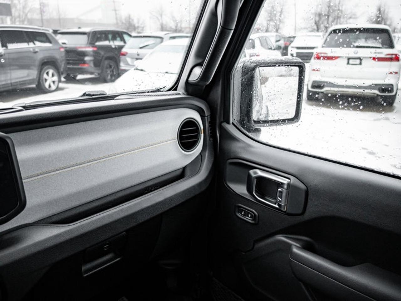 2026 Jeep Wrangler Sport S Photo