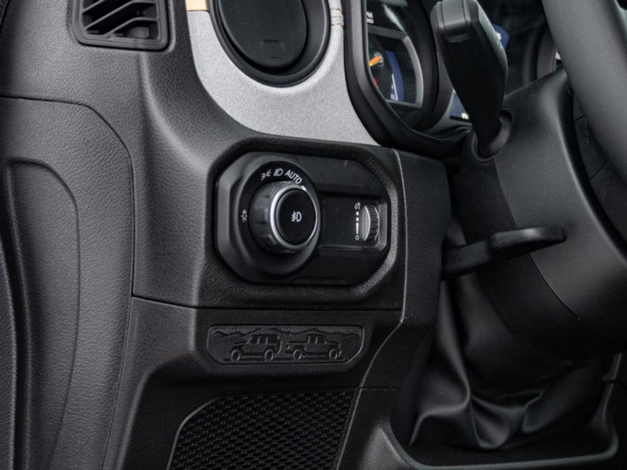 2026 Jeep Wrangler Sport S Photo