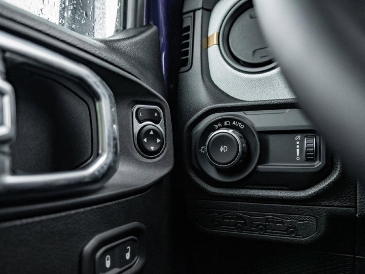 2026 Jeep Wrangler Sport S Photo