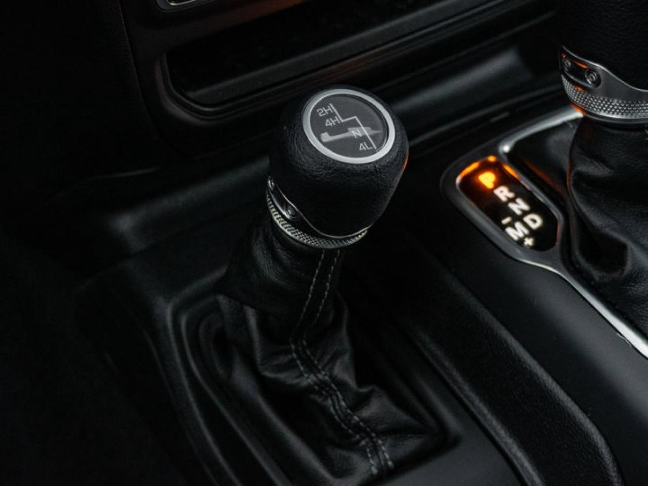 2026 Jeep Wrangler Sport S Photo