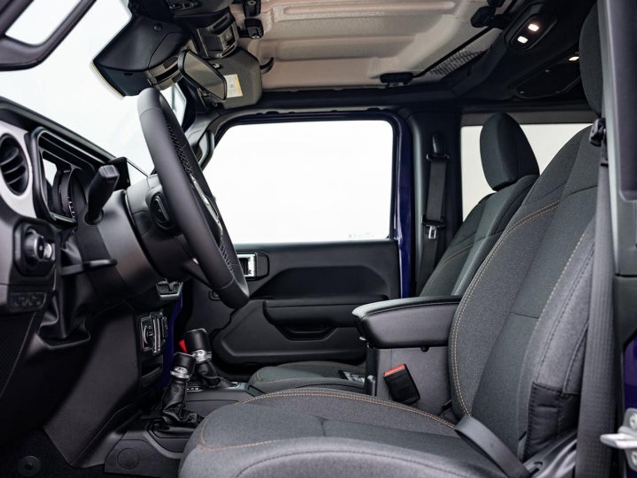 2026 Jeep Wrangler Sport S Photo