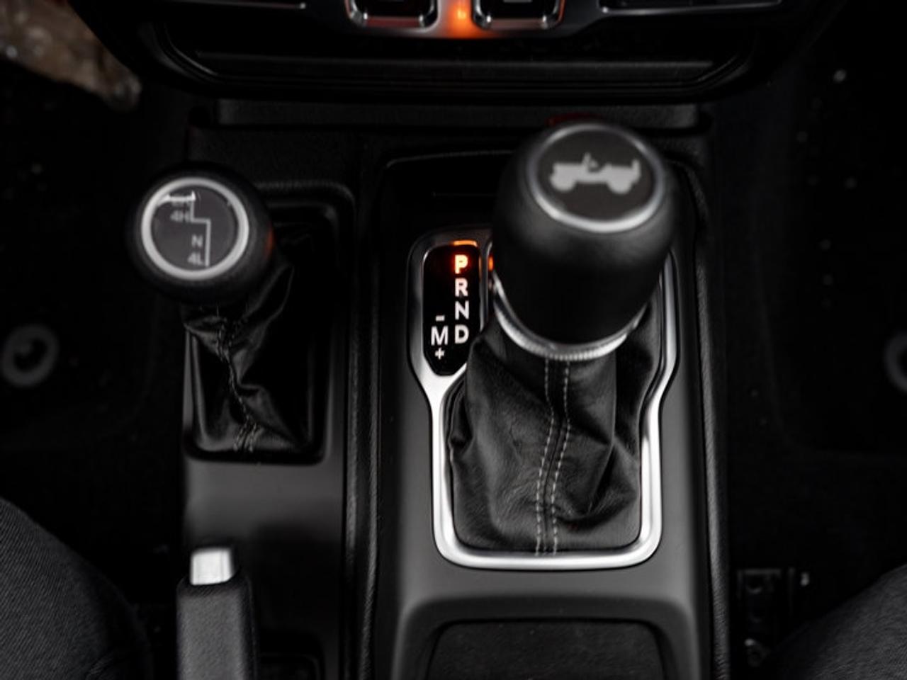 2026 Jeep Wrangler Sport S Photo