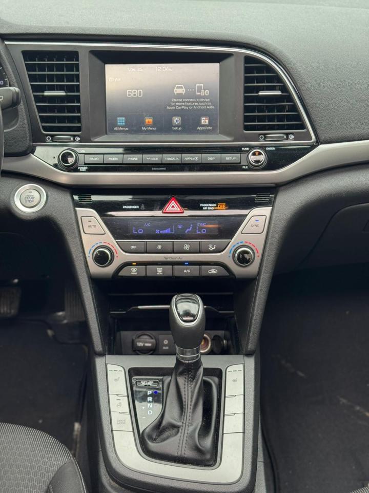 2017 Hyundai Elantra GLS - Photo #11