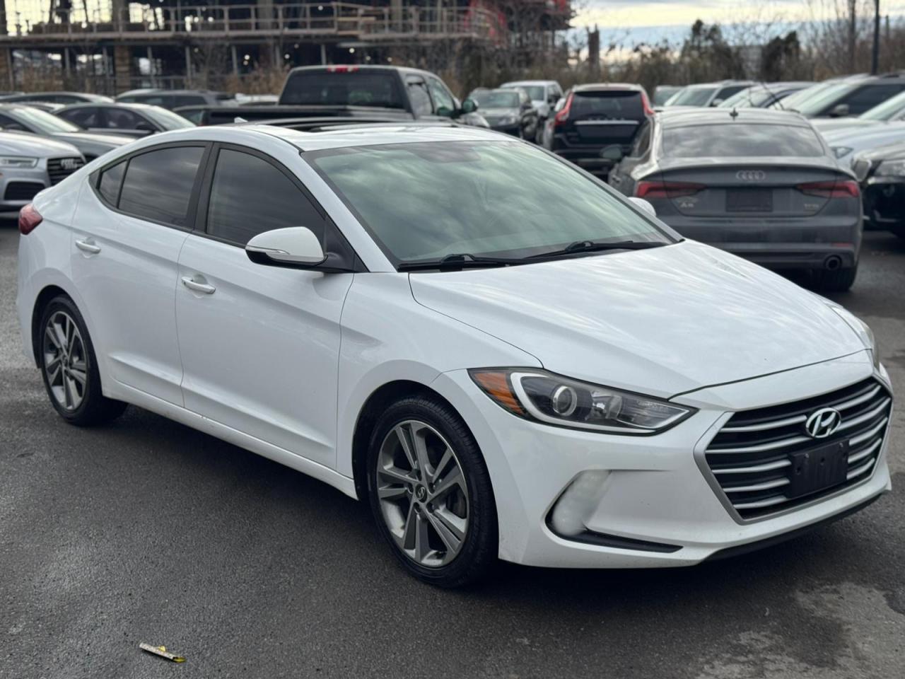 2017 Hyundai Elantra GLS - Photo #4