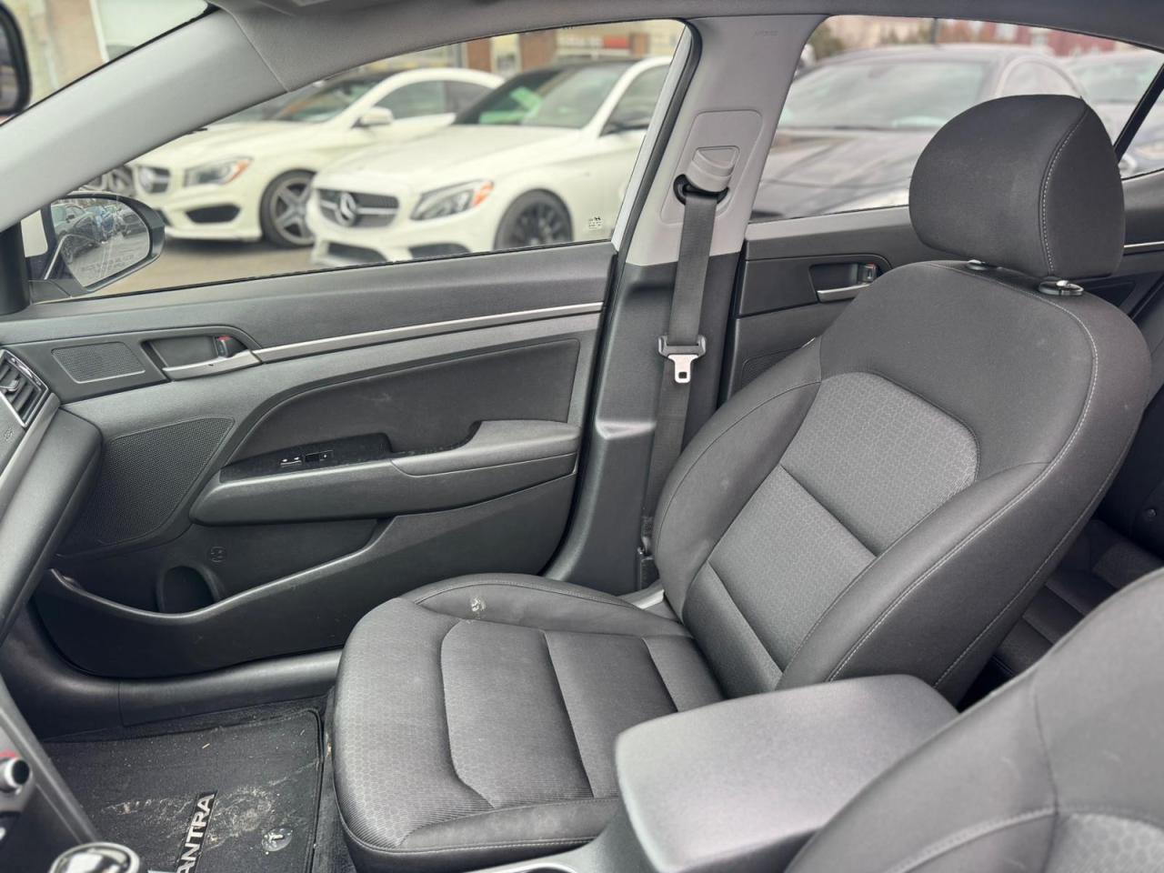 2017 Hyundai Elantra GLS - Photo #12