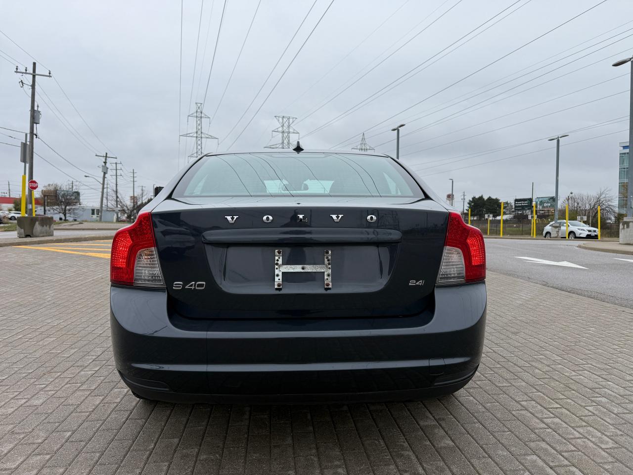 2010 Volvo S40 Premium - Photo #7
