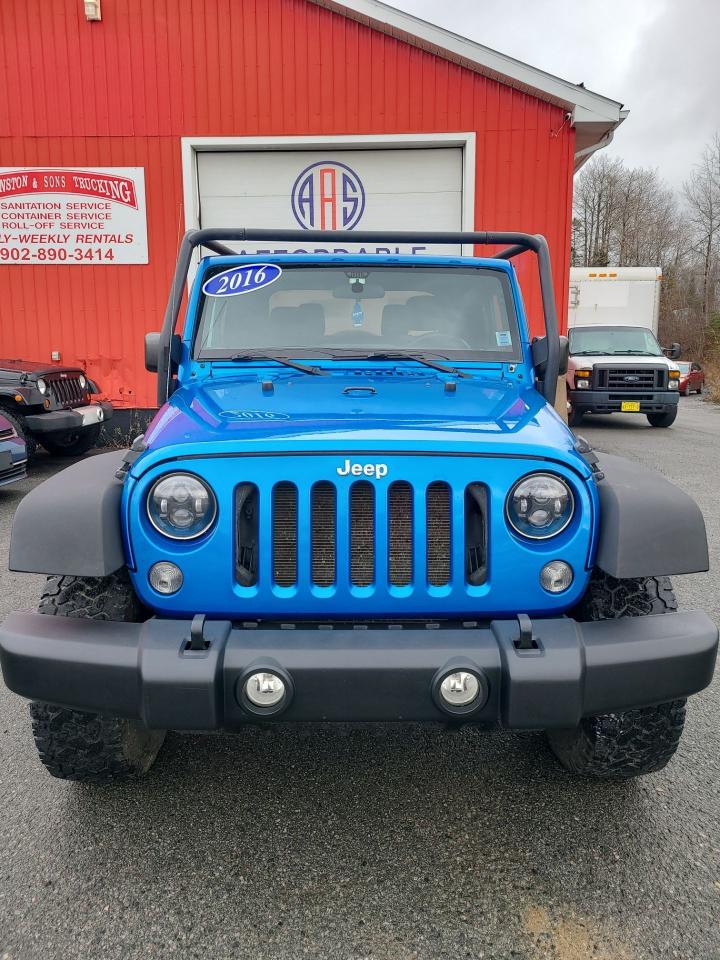 2016 Jeep Wrangler SPORT - Photo #3
