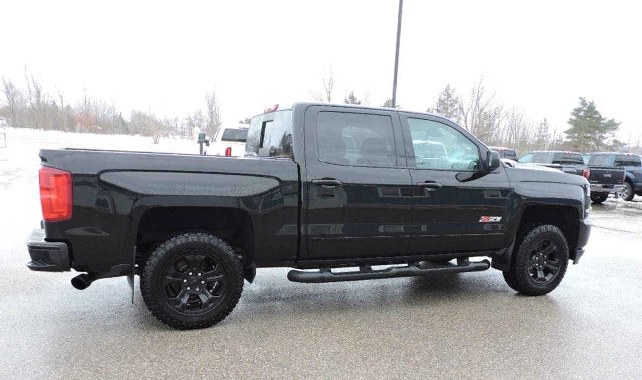 2018 Chevrolet Silverado 1500 LTZ 5.3L 4X4 Sunroof Leather  New Brakes 114000 KM Photo4