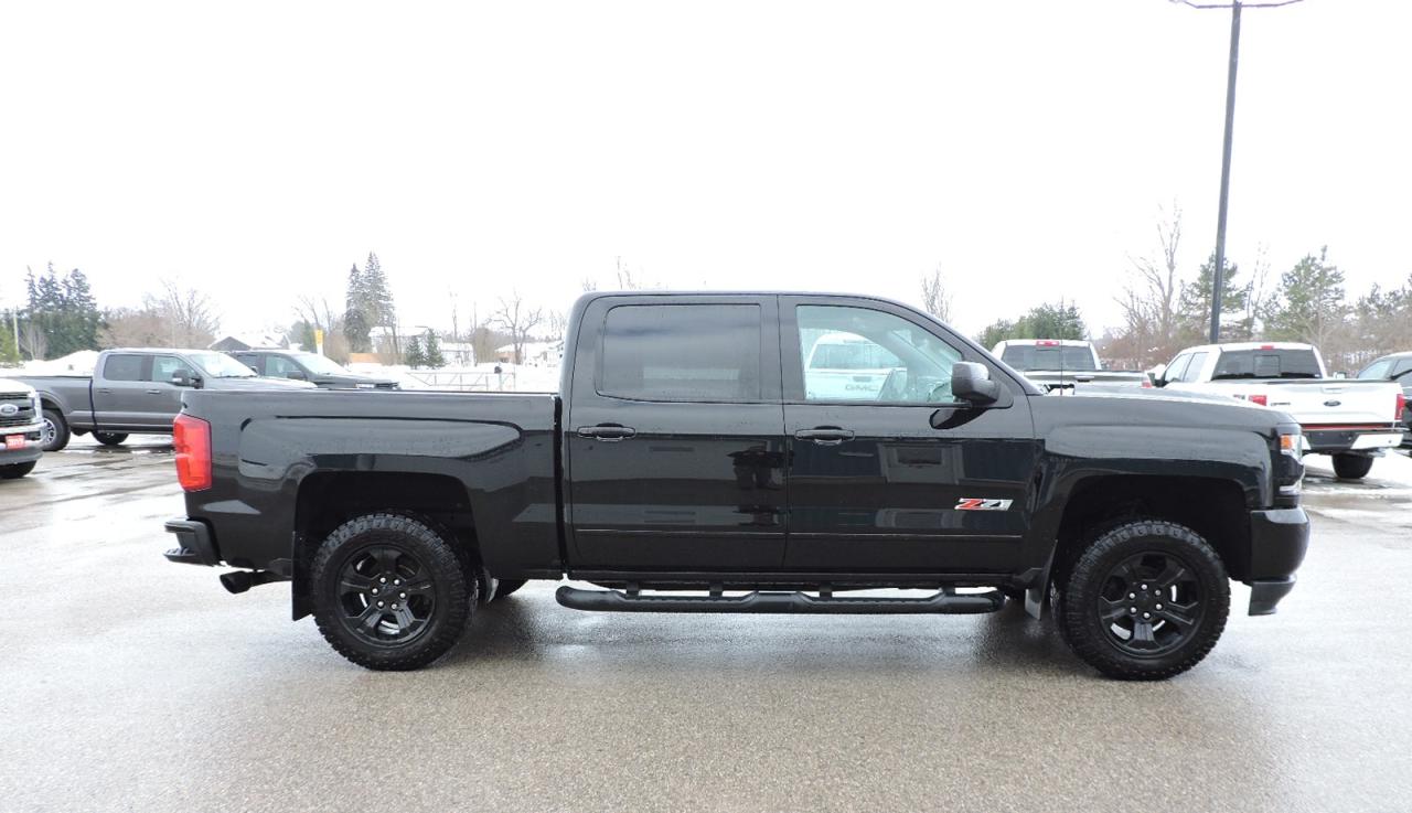 2018 Chevrolet Silverado 1500 LTZ 5.3L 4X4 Sunroof Leather  New Brakes 114000 KM Photo3