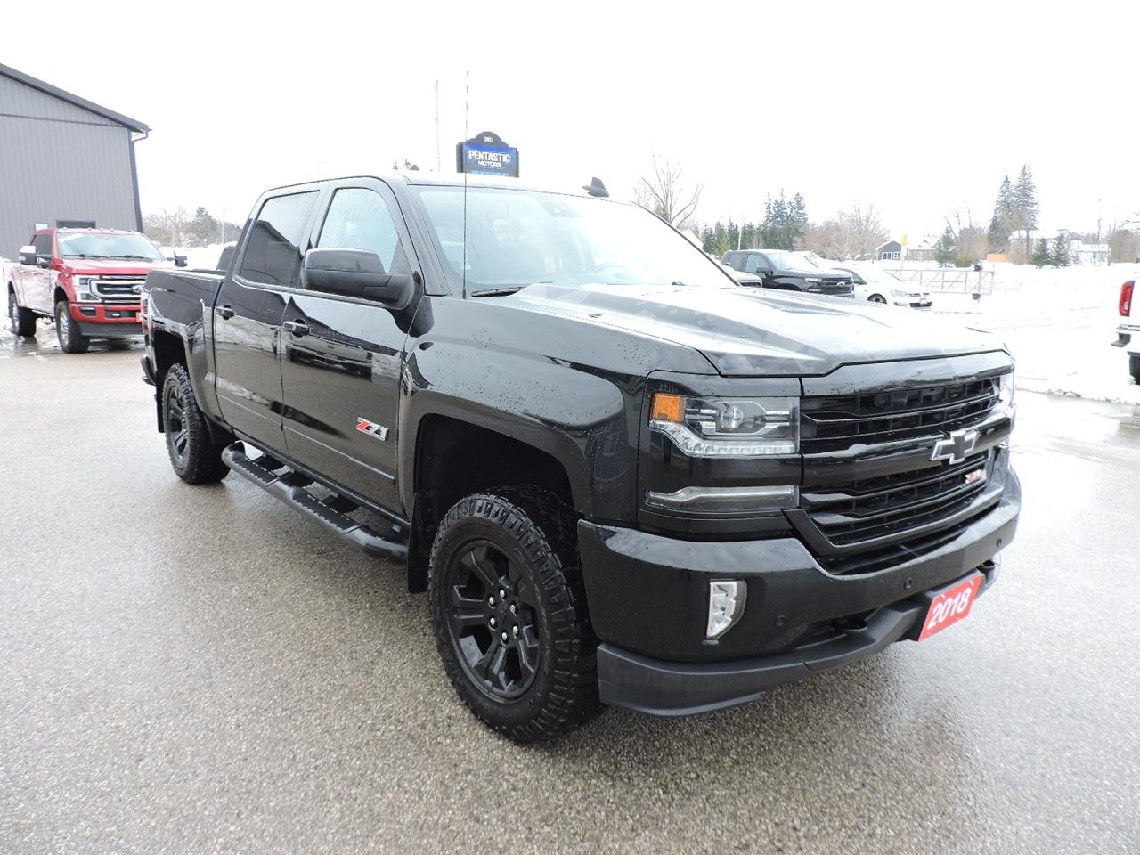 2018 Chevrolet Silverado 1500 LTZ 5.3L 4X4 Sunroof Leather  New Brakes 114000 KM