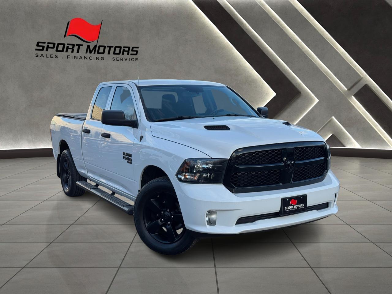 2019 RAM 1500 Classic Express 4x4 Quad 3.6L V6+ApplePlay+CLEAN CARFAX Photo17