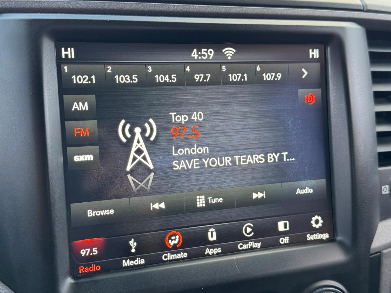 2019 RAM 1500 Classic Express 4x4 Quad 3.6L V6+ApplePlay+CLEAN CARFAX Photo30