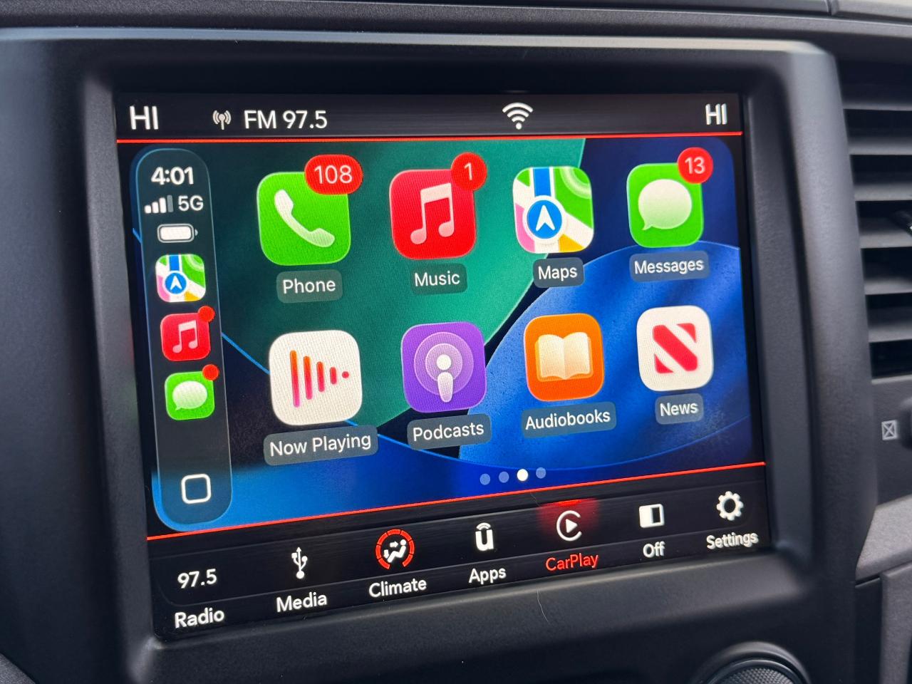 2019 RAM 1500 Classic Express 4x4 Quad 3.6L V6+ApplePlay+CLEAN CARFAX Photo84