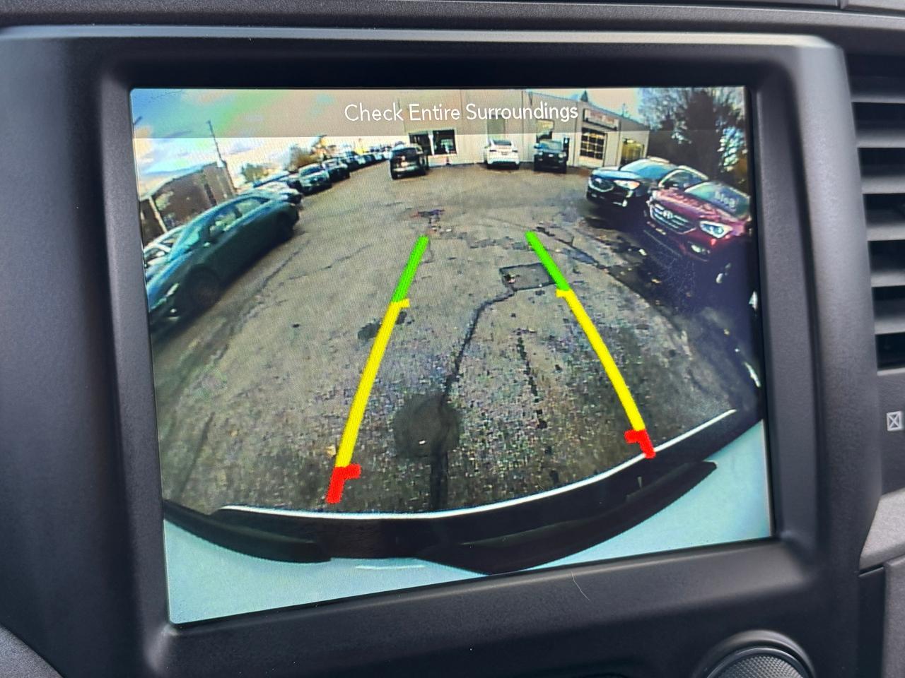 2019 RAM 1500 Classic Express 4x4 Quad 3.6L V6+ApplePlay+CLEAN CARFAX Photo60