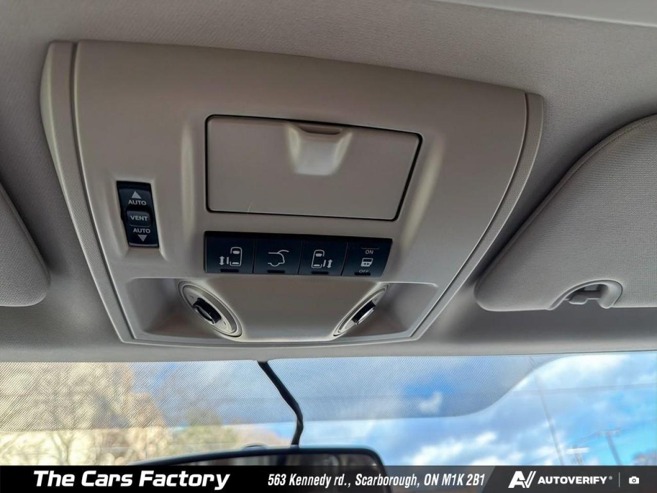 2016 Dodge Grand Caravan Crew Plus Leather/ Navigation /Sunroof /Camera! - Photo #12
