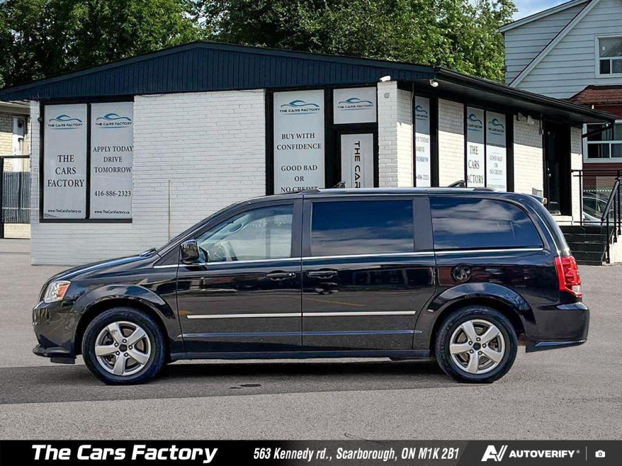 2016 Dodge Grand Caravan Crew Plus Leather/ Navigation /Sunroof /Camera! - Photo #3