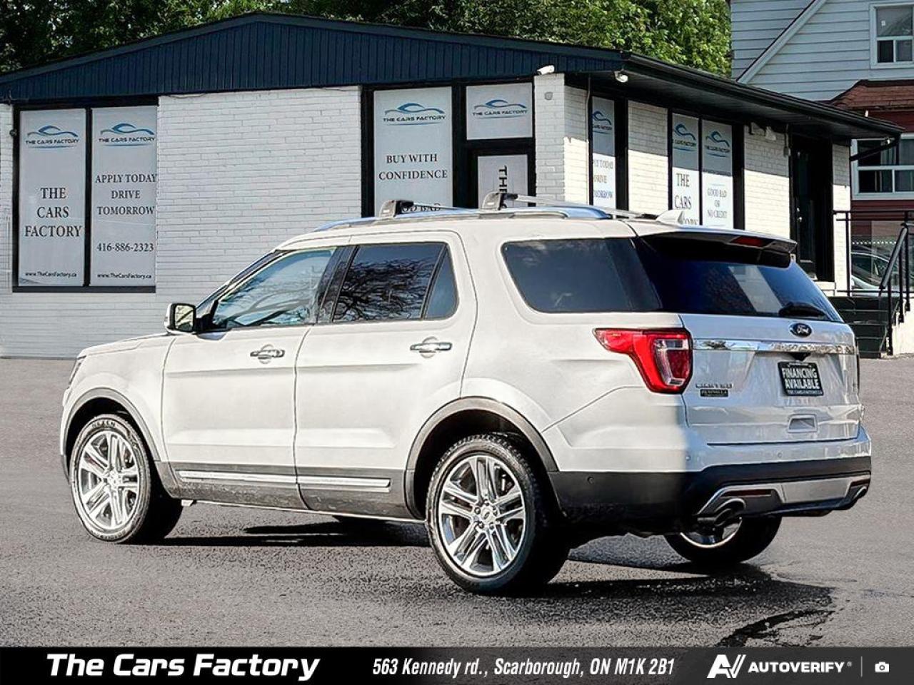 2017 Ford Explorer Limited 4WD – No Accident, Clean & Fully Equipped! Photo3
