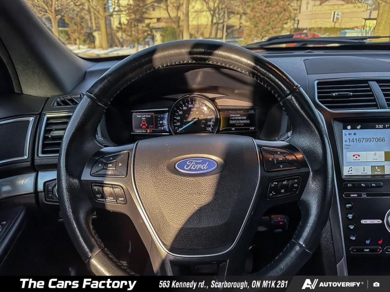 2017 Ford Explorer Limited 4WD – No Accident, Clean & Fully Equipped! - Photo #11