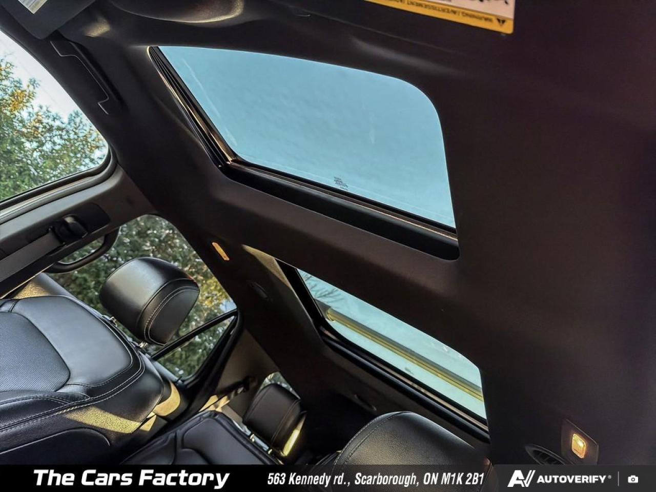 2017 Ford Explorer Limited 4WD – No Accident, Clean & Fully Equipped! - Photo #21