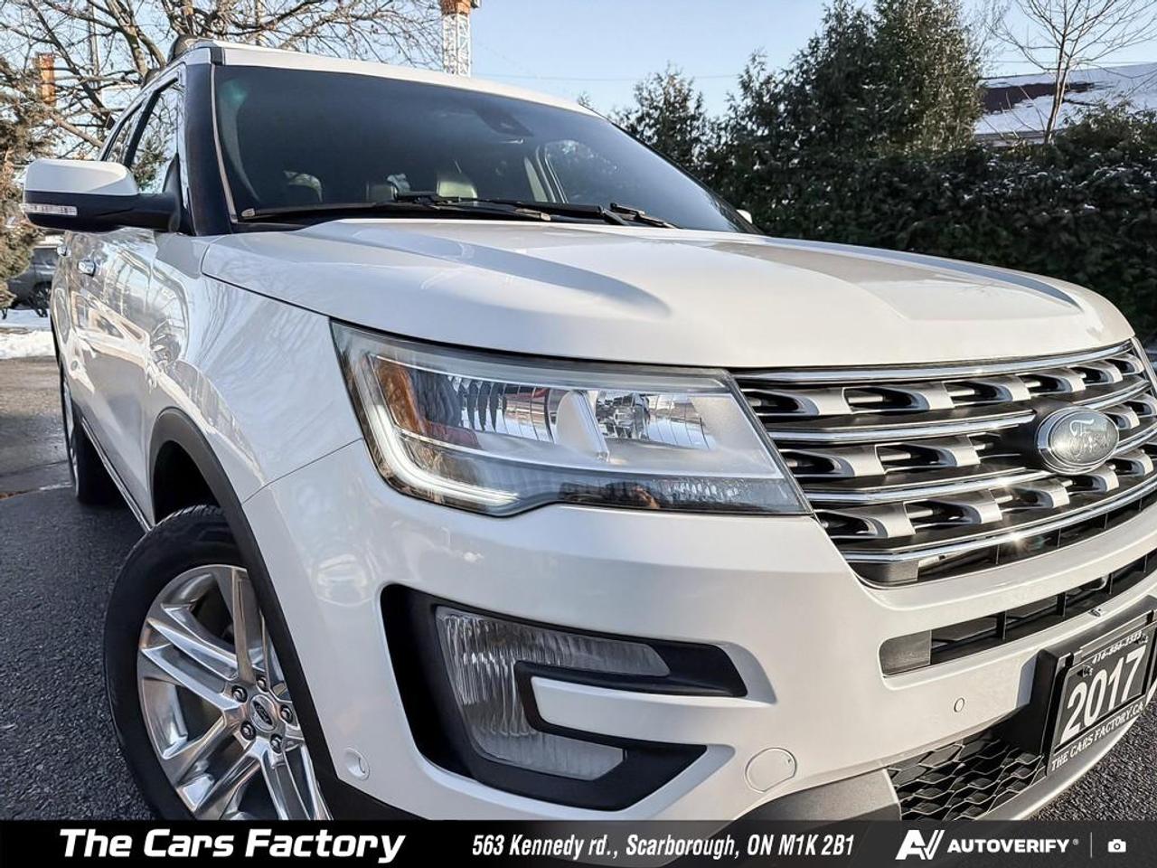 2017 Ford Explorer Limited 4WD – No Accident, Clean & Fully Equipped! Photo