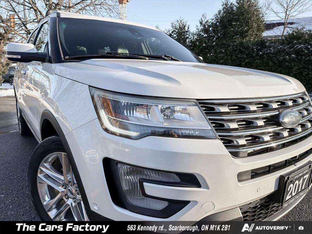 2017 Ford Explorer Limited 4WD – No Accident, Clean & Fully Equipped! - Photo #6