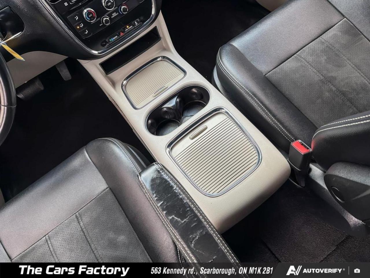 2019 Dodge Grand Caravan SXT Premium Plus Leather/Navigation/ No Accident! - Photo #16