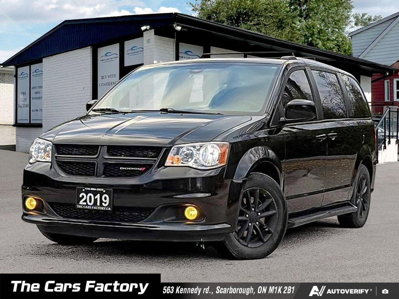 2019 Dodge Grand Caravan SXT Premium Plus Leather/Navigation/ No Accident!