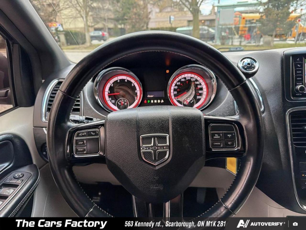 2019 Dodge Grand Caravan SXT Premium Plus Leather/Navigation/ No Accident! - Photo #12