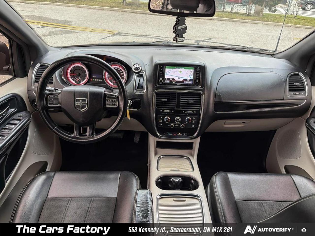 2019 Dodge Grand Caravan SXT Premium Plus Leather/Navigation/ No Accident! - Photo #24