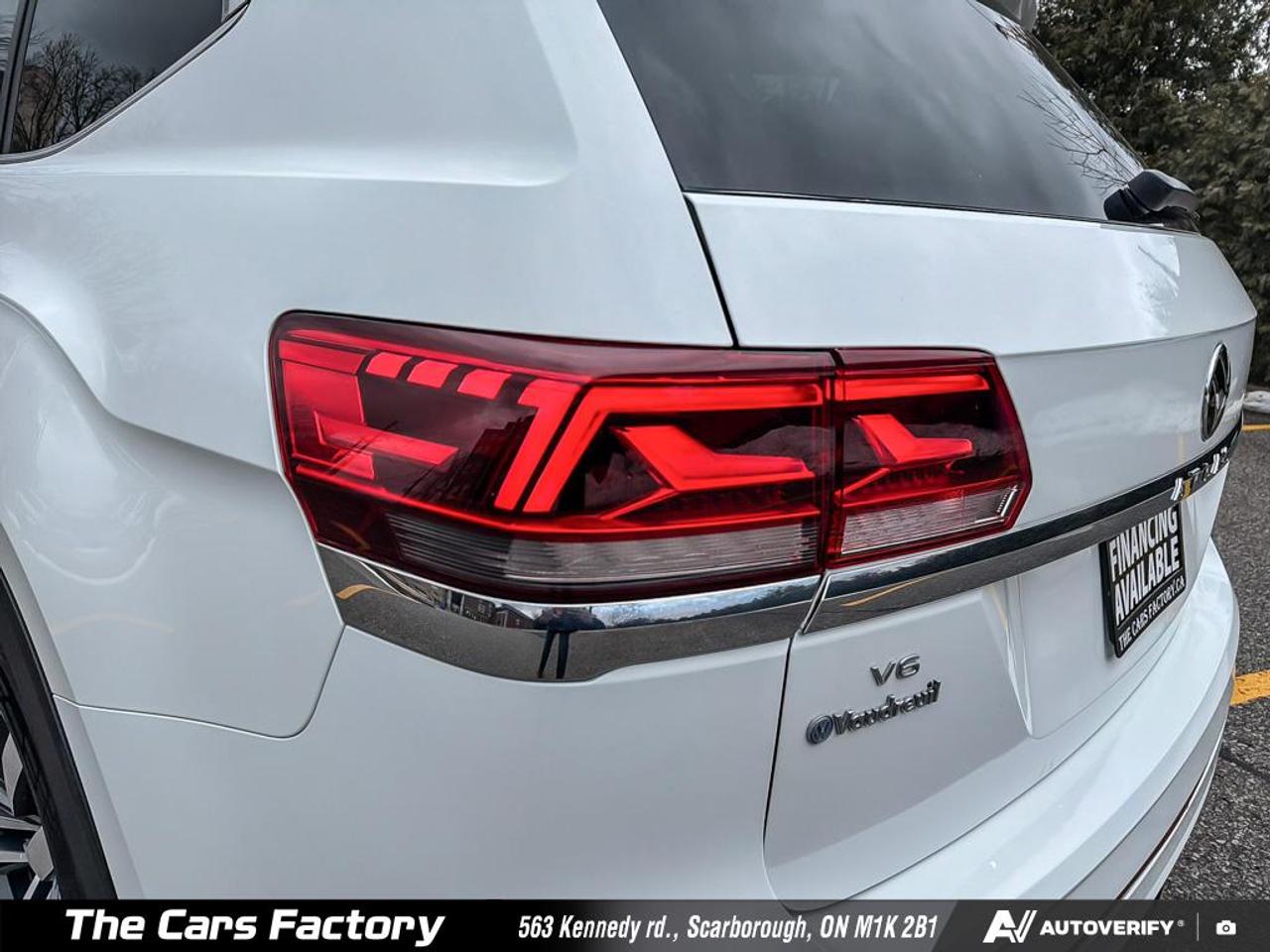 2021 Volkswagen Atlas Execline / R-Line Pkg Fully Loaded! Photo