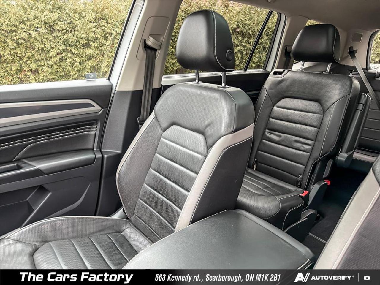 2021 Volkswagen Atlas Execline / R-Line Pkg Fully Loaded! Photo