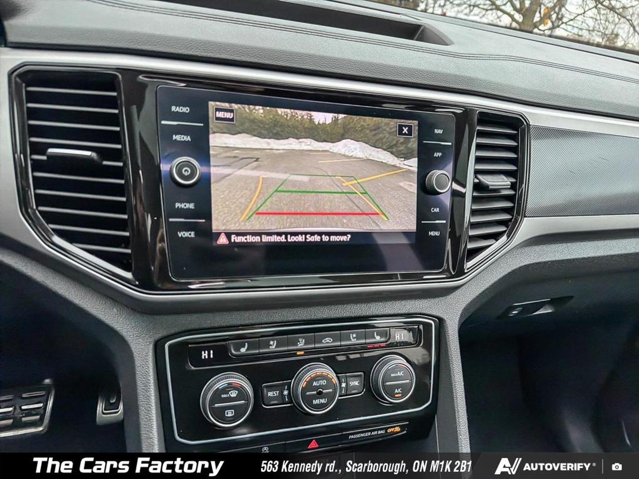 2021 Volkswagen Atlas Execline / R-Line Pkg Fully Loaded! Photo