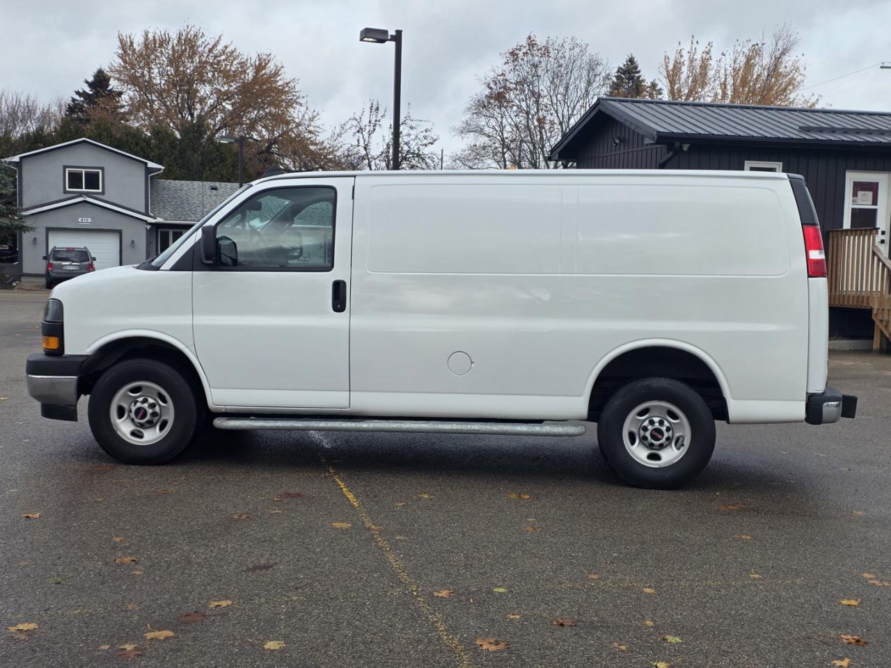 2023 GMC Savana G2500 Cargo Photo