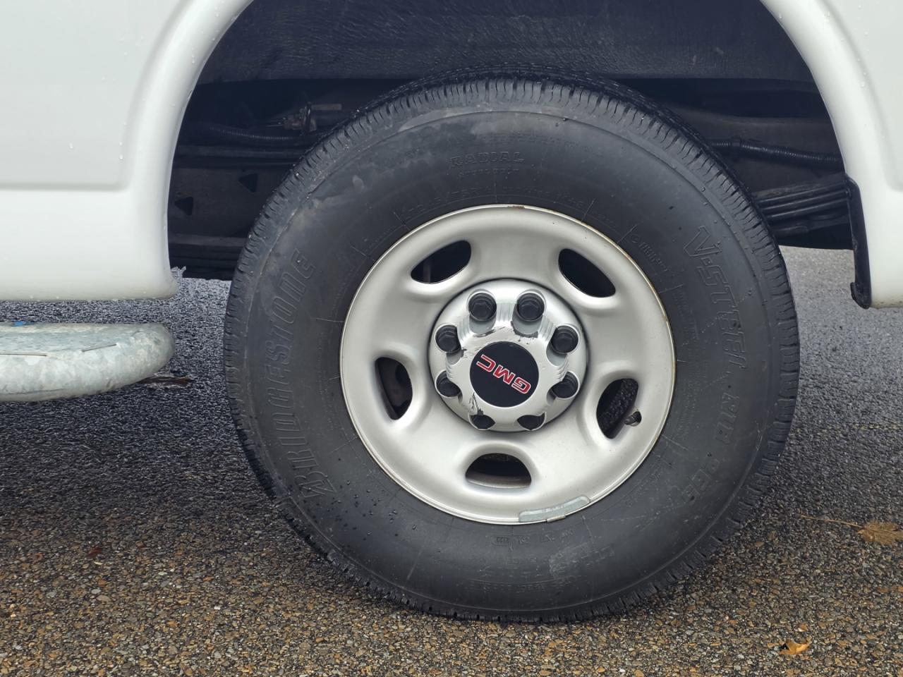 2023 GMC Savana G2500 Cargo Photo