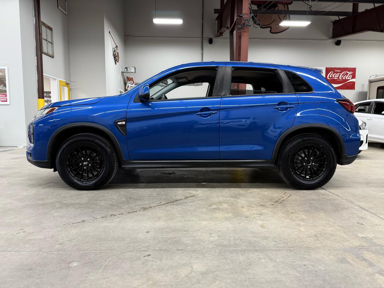 2021 Mitsubishi RVR ES AWC Photo2