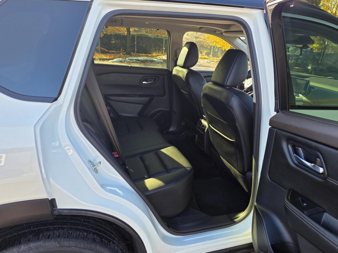 2023 Nissan Rogue SV AWD Photo