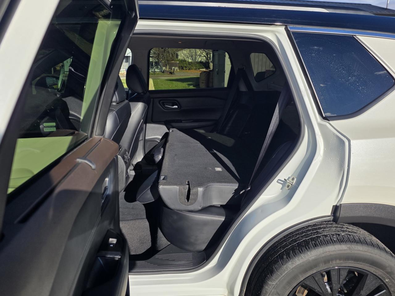 2023 Nissan Rogue SV AWD Photo