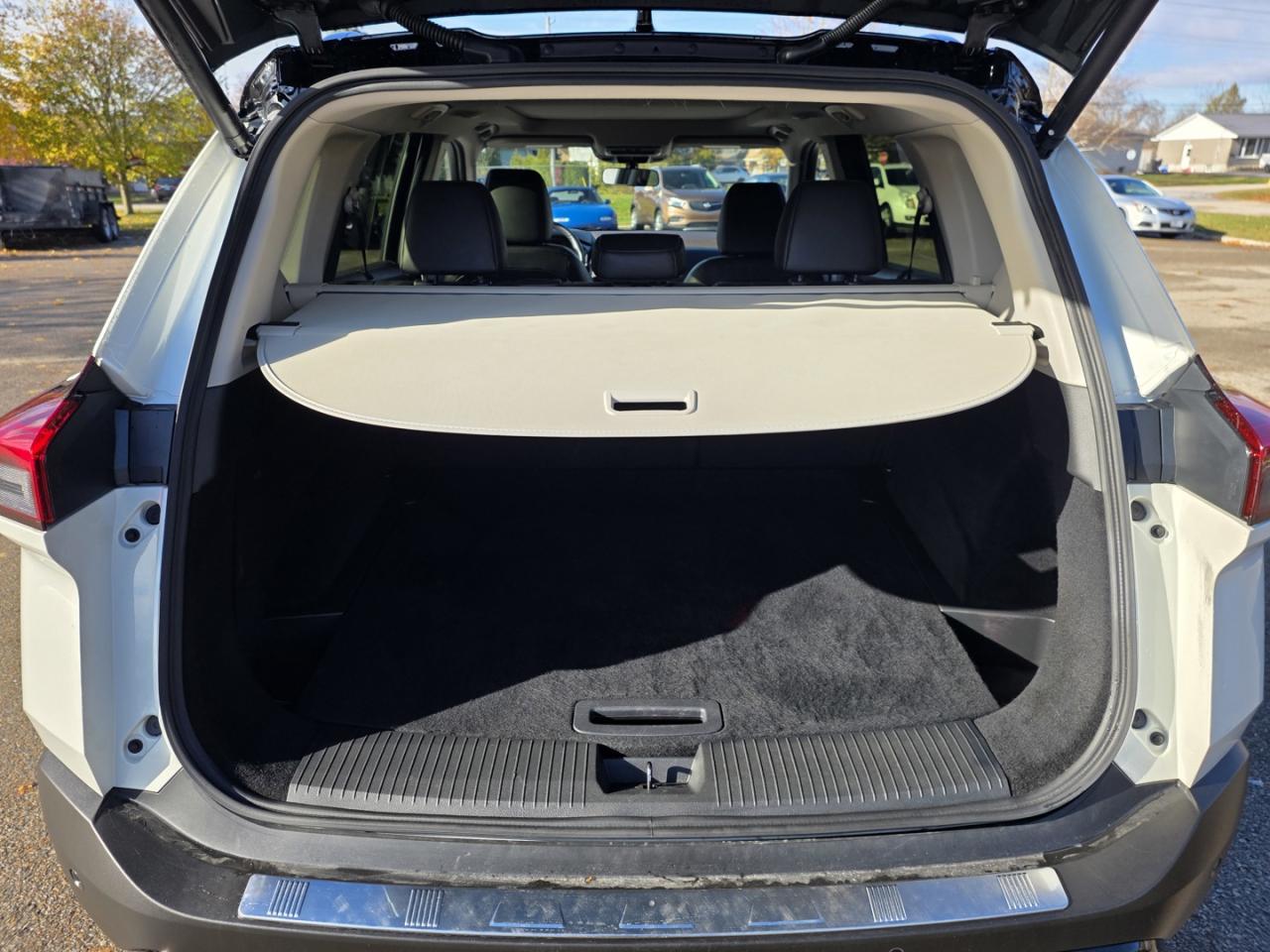 2023 Nissan Rogue SV AWD - Photo #29